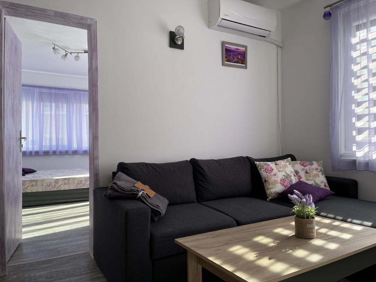 Purple Studios Veliko Tárnovo Habitación foto