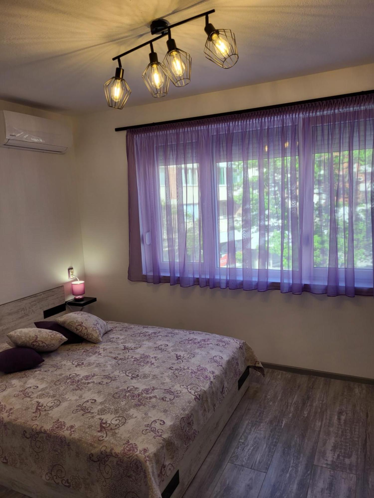 Purple Studios Veliko Tárnovo Habitación foto